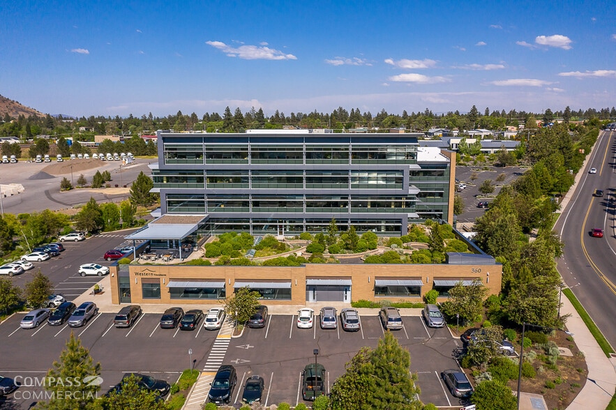 More Photos Of 360 SW Bond St, Bend Office For Lease