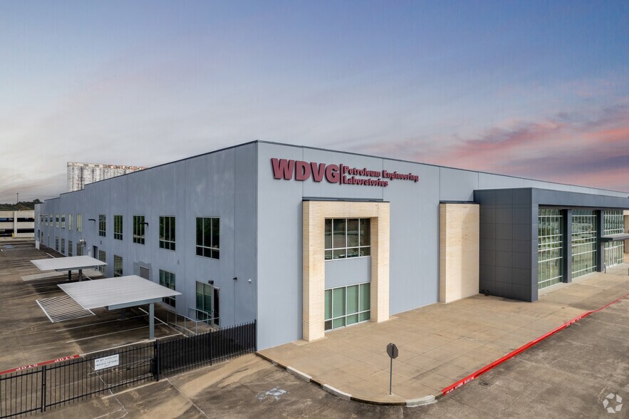 More Photos Of 10496 Katy Fwy, Houston Medical For Lease