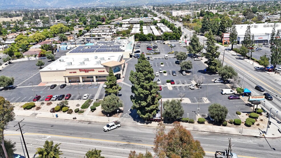 More Photos Of 9750 Woodman Ave, Arleta Land For Lease
