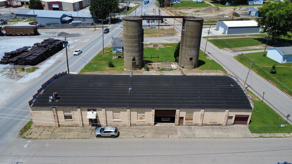More Photos Of 1100 N Main St, Mount Vernon Industrial For Sale