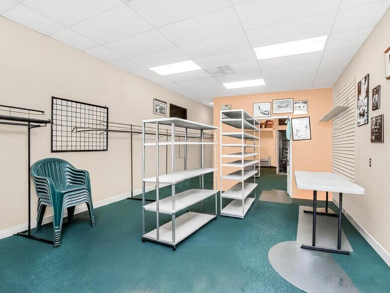 More Photos Of 2110 Clove Rd, Staten Island Storefront Retail Office For Sale