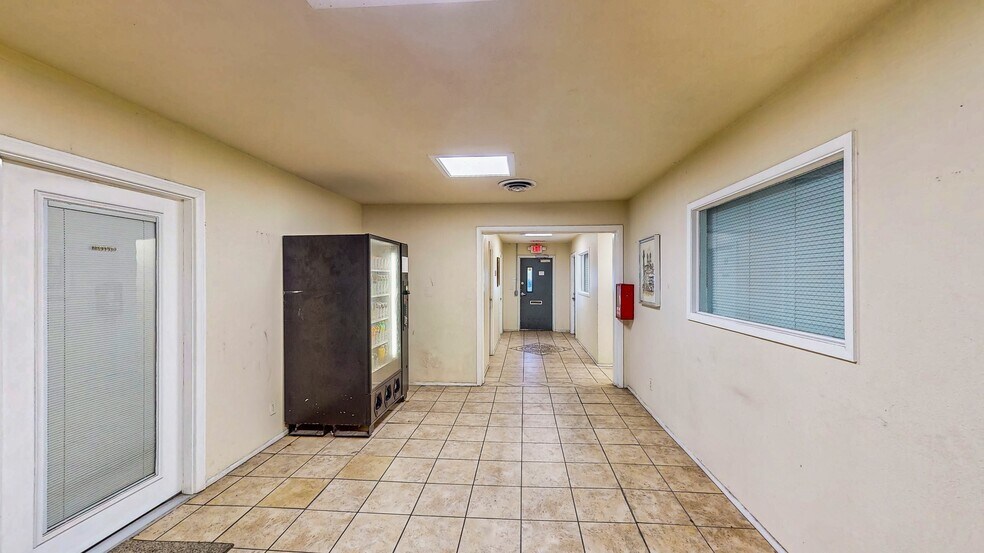 More Photos Of 3838-3856 Raymert Dr, Las Vegas Loft Creative Space For Sale