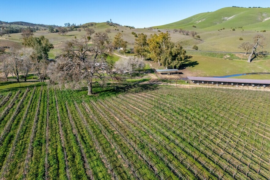 More Photos Of 535 Calf Canyon Hwy, Creston Winery Vineyard For Sale