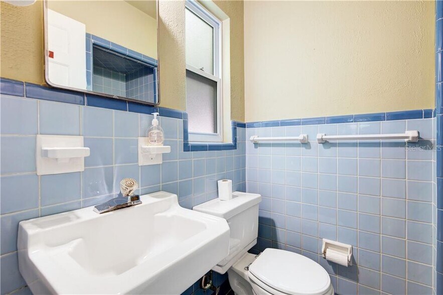 More Photos Of 1910 Hillcrest St, Orlando Office For Sale