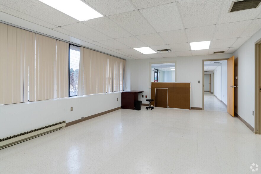 More Photos Of 111 Roberts St, East Hartford Industrial For Lease