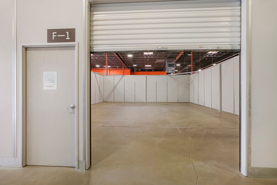 More Photos Of 4800 Dahlia St, Denver Warehouse For Lease