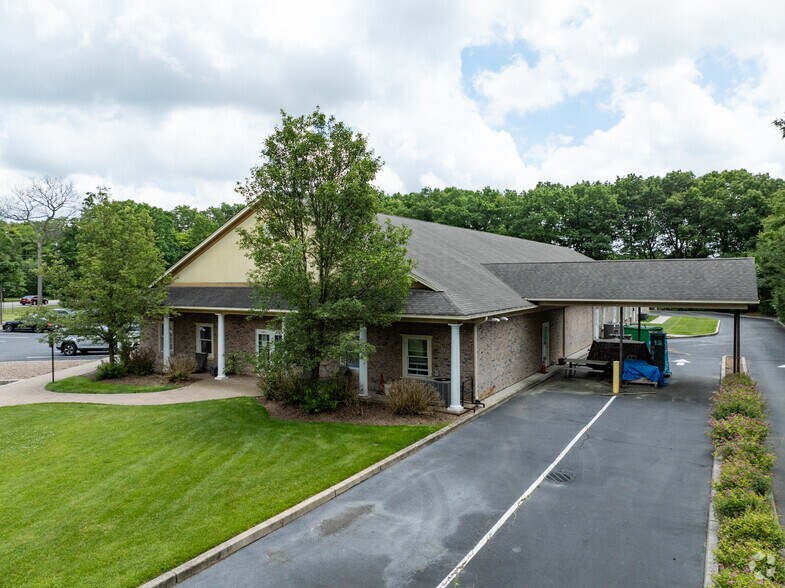 More Photos Of 1660 Route 112, Port Jefferson Station Office Residential For Lease