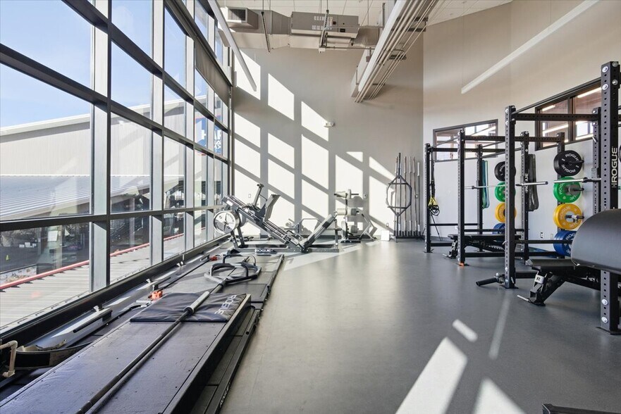 More Photos Of 490 N Lansing Ave, Tulsa Sports And Entertainment For Lease