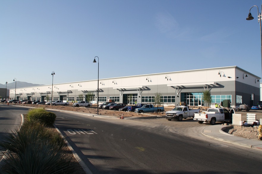 More Photos Of 7355 Commercial Way, Henderson Warehouse For Lease