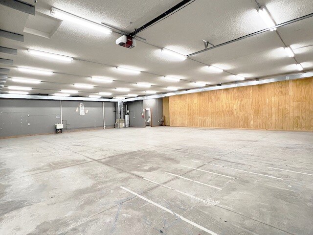 More Photos Of 4983 Ridge Rd, Medina Warehouse For Lease