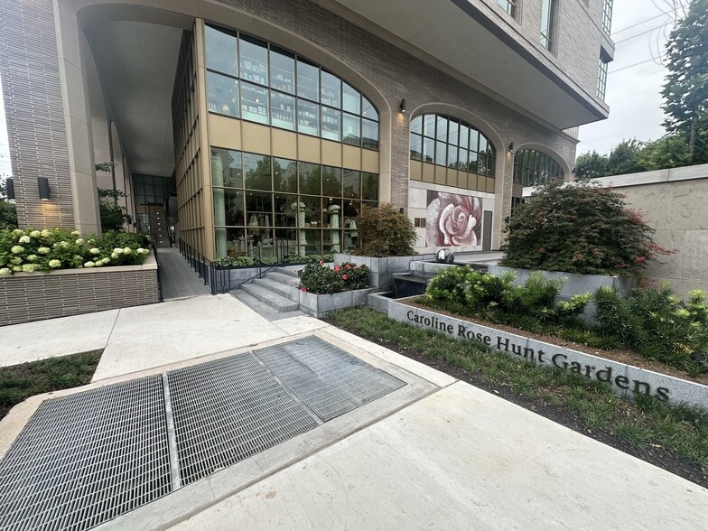 More Photos Of 4205 Buena Vista St, Dallas Apartments For Lease