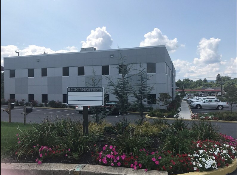 More Photos Of 600 Corporate Cir, Harrisburg Office For Lease