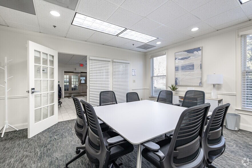 More Photos Of 1640 Powers Ferry Rd SE #11, Marietta Office For Sale
