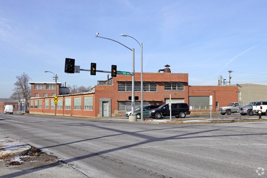 More Photos Of 5425 Manchester Ave, Saint Louis Warehouse For Lease
