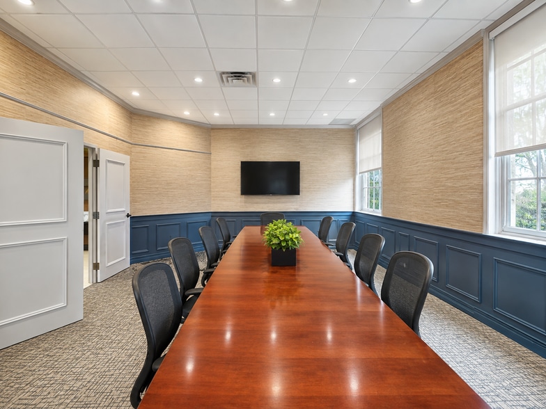 More Photos Of 360 Grove St, Bridgewater Medical For Lease
