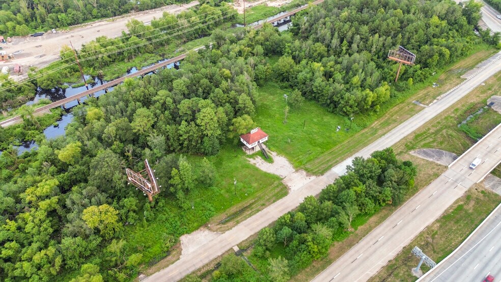 More Photos Of 14815 I-45, Conroe Land For Sale