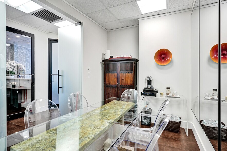More Photos Of 7374 SW 93rd Ave, Miami Office For Sale