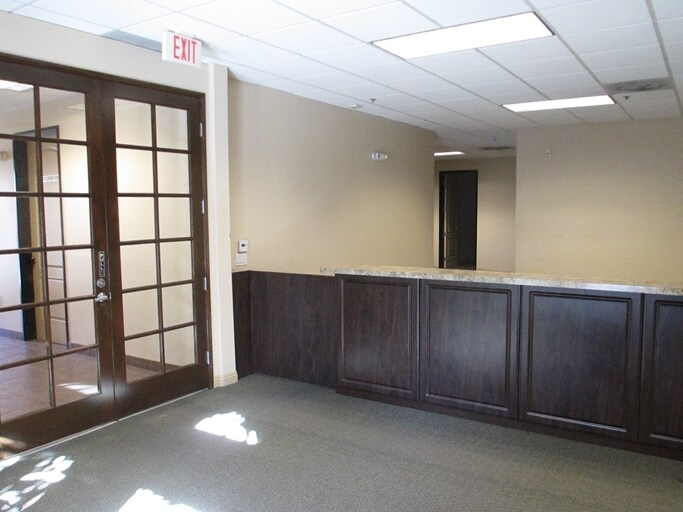 More Photos Of 9300 Laurel Canyon Blvd, Pacoima Office For Sale