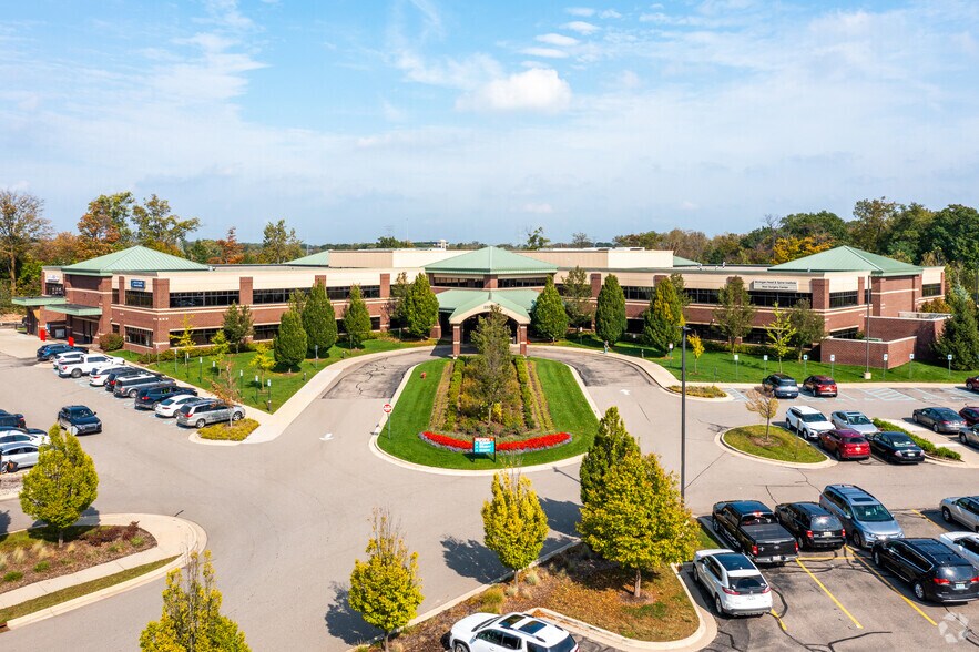 More Photos Of 25500 Meadowbrook Rd, Novi Medical For Lease