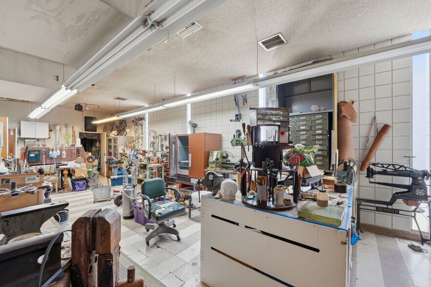 More Photos Of 2268 Long Beach Blvd, Long Beach Medical For Sale