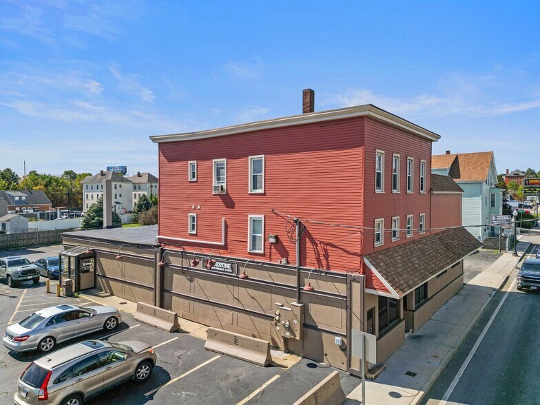 More Photos Of 218 Coggeshall St, New Bedford Storefront Retail Residential For Sale
