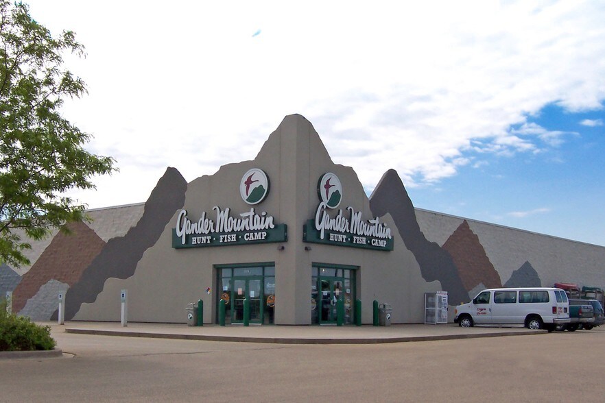 More Photos Of 5114 W Holiday Dr, Peoria Freestanding For Lease