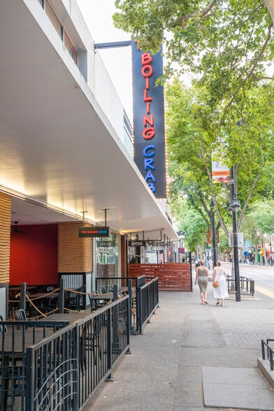 More Photos Of 1000 K St, Sacramento Restaurant For Lease