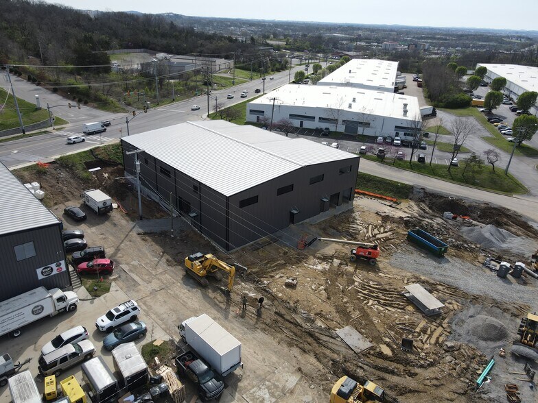 More Photos Of 400 Haynie Ave, Nashville Warehouse For Lease