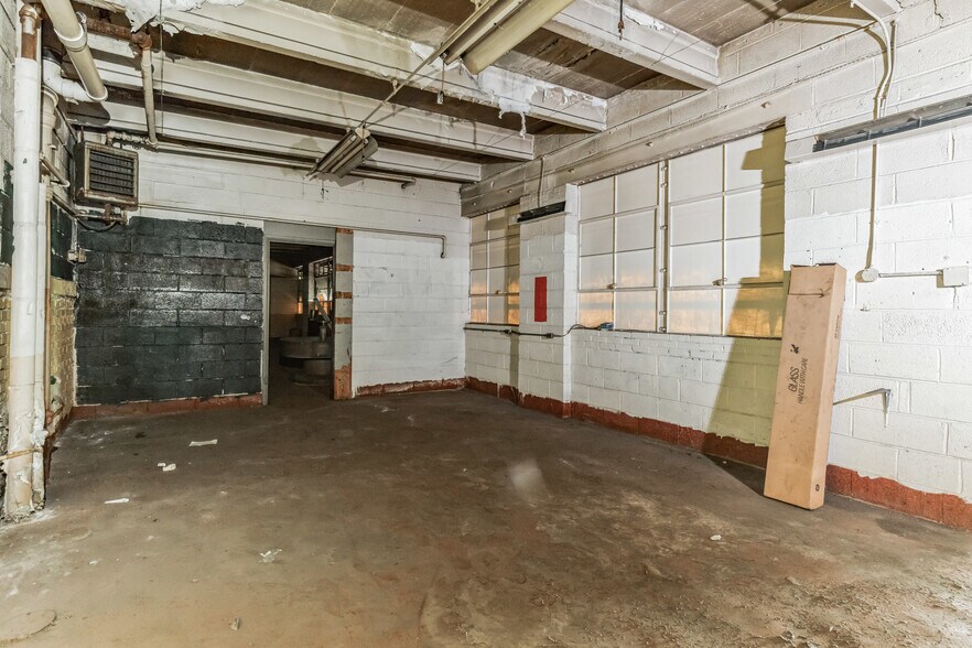 More Photos Of 2901-2927 N 20th St, Philadelphia Warehouse For Lease