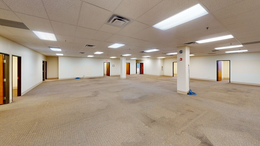 More Photos Of 1213 N Arlington Ave, Indianapolis Office For Sale