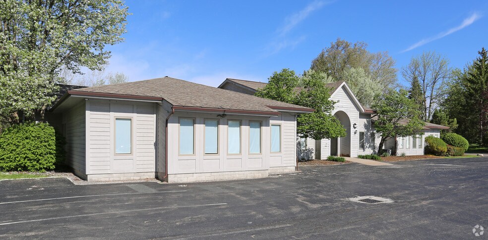 More Photos Of 550 Latona Rd, Rochester Office For Lease