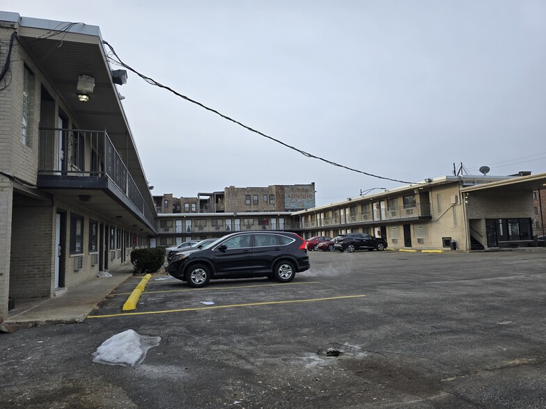 More Photos Of 6535 S King Dr, Chicago Hotel For Sale