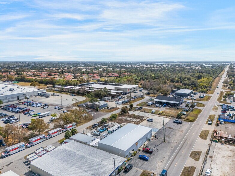 More Photos Of 6478 San Casa Dr, Englewood Warehouse For Lease