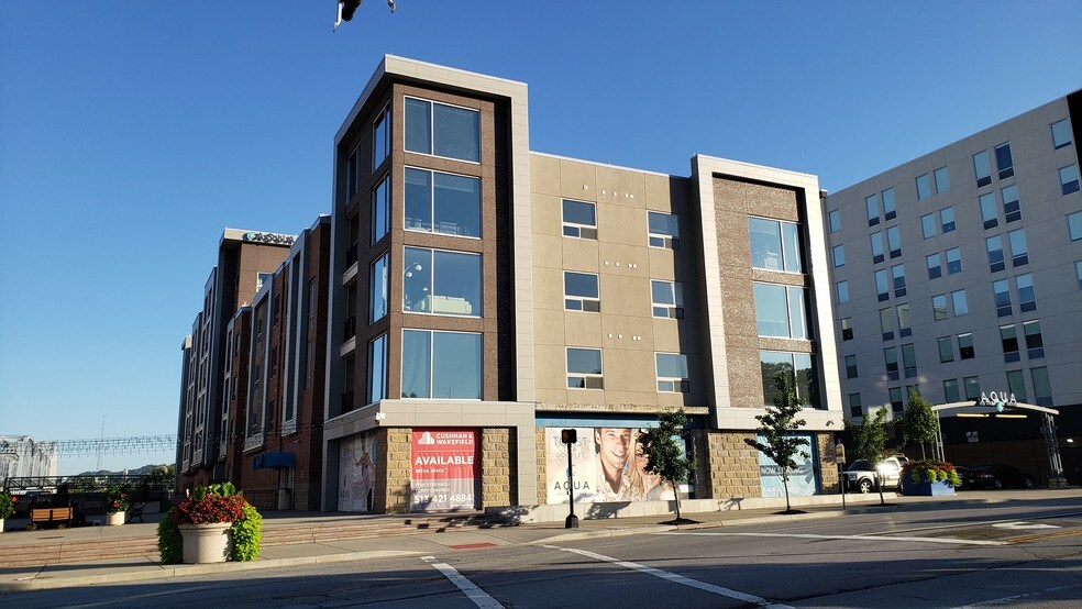 More Photos Of 100 Aqua Way, Newport Apartments For Lease