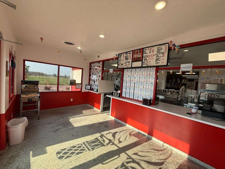 More Photos Of 201 N Cliff Ave, Harrisburg Fast Food For Sale