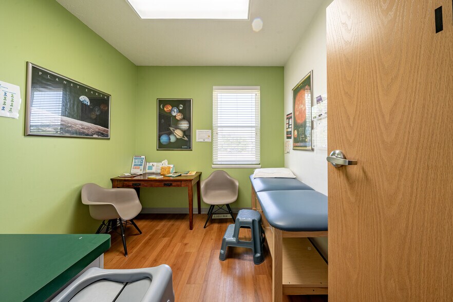 More Photos Of 353 Island Cottage Rd, Rochester Medical For Lease