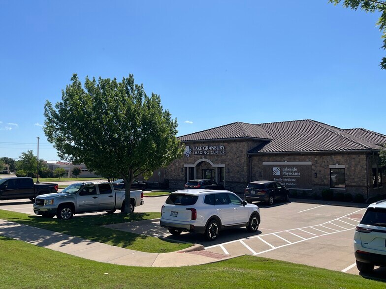 More Photos Of 1220 Paluxy Medical Cir, Granbury Medical For Sale