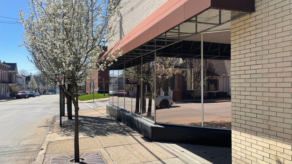 More Photos Of 226 S Maple Ave, Greensburg Office For Sale