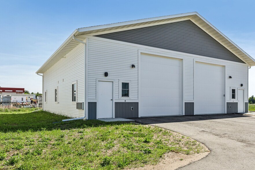 More Photos Of 407 Wengel dr, Reedsburg Light Manufacturing For Sale