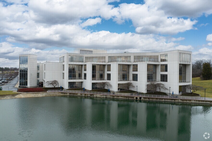 More Photos Of 9797 Springboro Pike, Dayton Office For Lease