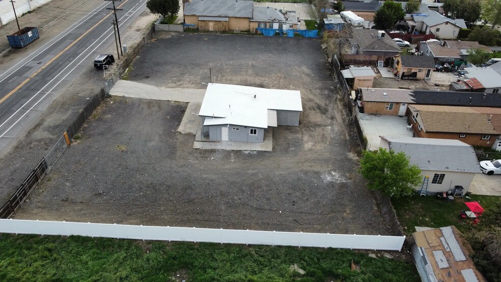 More Photos Of 24229 W 5th St, San Bernardino Land For Lease