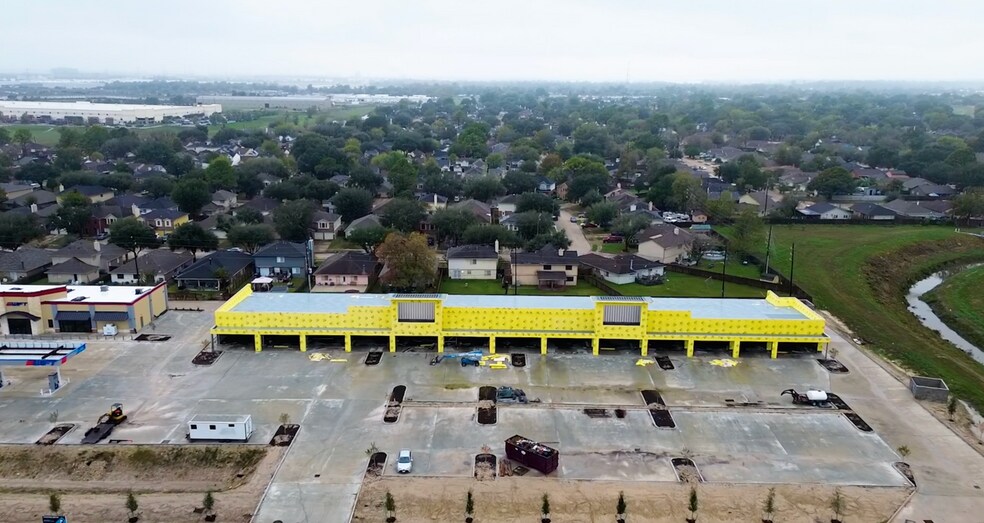 More Photos Of 11537 Antoine Dr, Houston General Retail For Lease