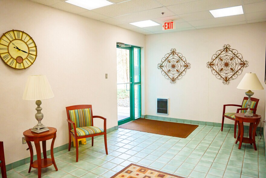 More Photos Of 1301 W Forest Grove Rd, Vineland Flex For Lease