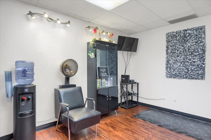More Photos Of Iliff Office Park, Aurora Office For Sale