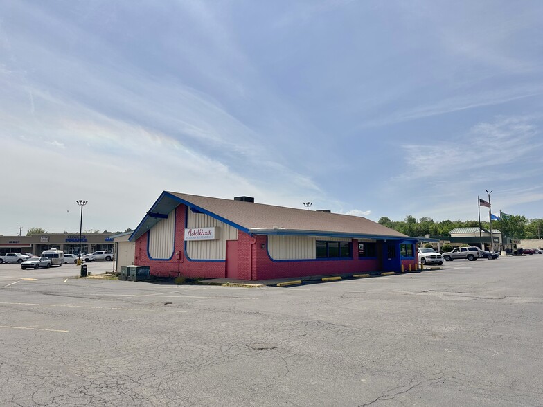 Primary Photo Of 1710 E Carl Albert Pky, Mcalester Restaurant For Lease