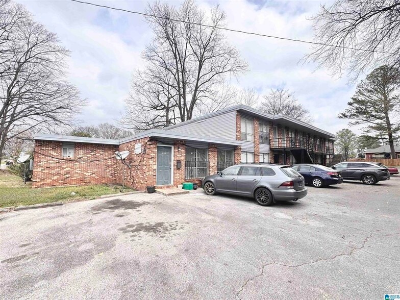 More Photos Of 137 59th St N, Birmingham Apartments For Sale