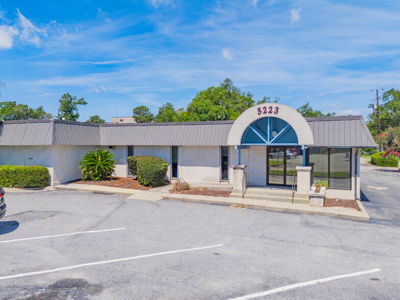 Primary Photo Of 5223 Paulsen St, Savannah Medical For Lease