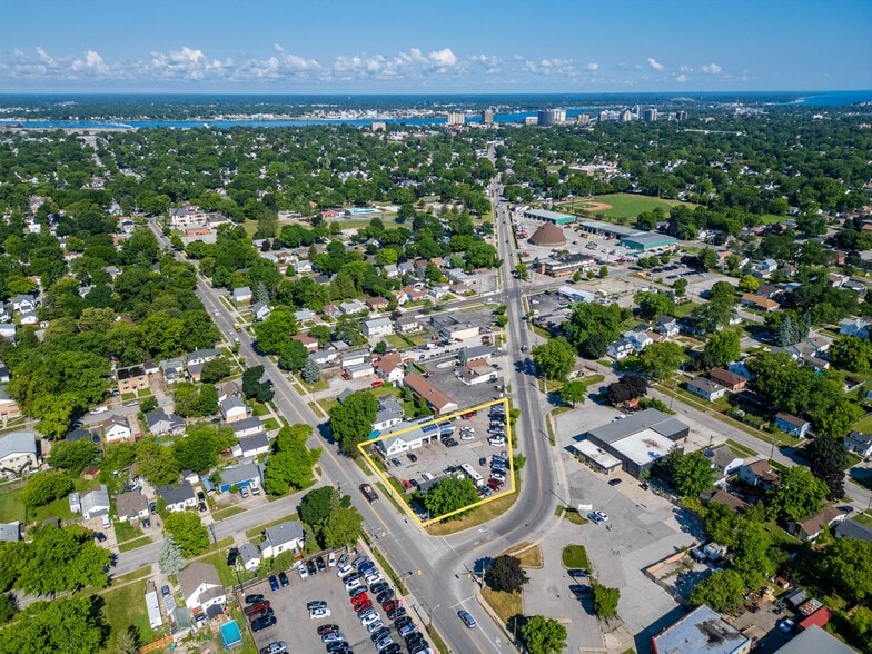 More Photos Of 735 Ontario St, Sarnia Auto Dealership For Sale