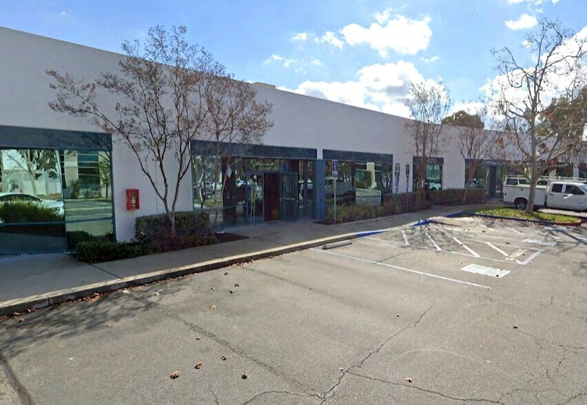 More Photos Of 40880 County Center Dr, Temecula Light Manufacturing For Lease
