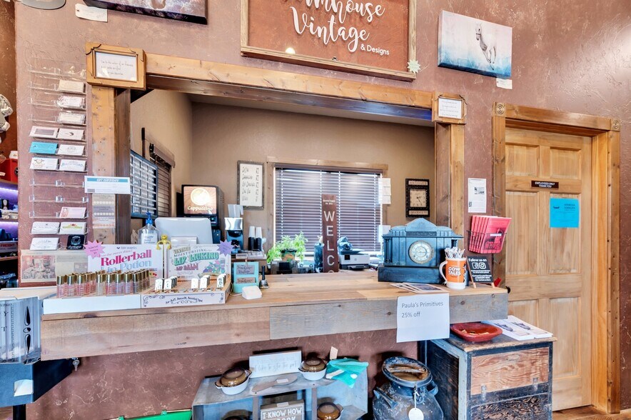 More Photos Of 710 Tenaya St, Hermosa General Retail For Sale